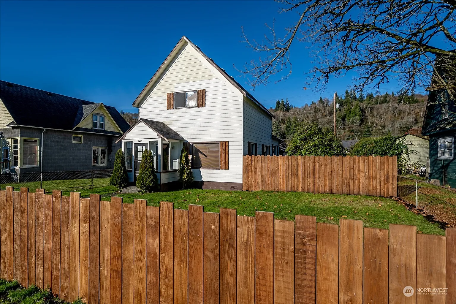 2415 Simpson Avenue photo 1