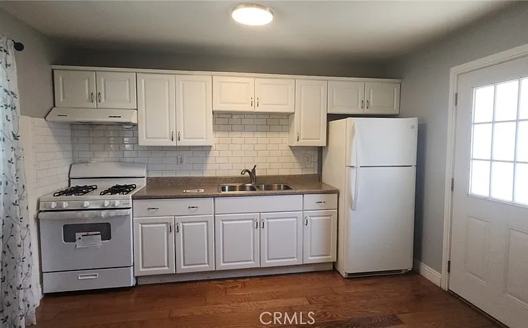 1608 E Banyan Ct #B — Photo 2