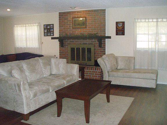 Great Room with Fireplace