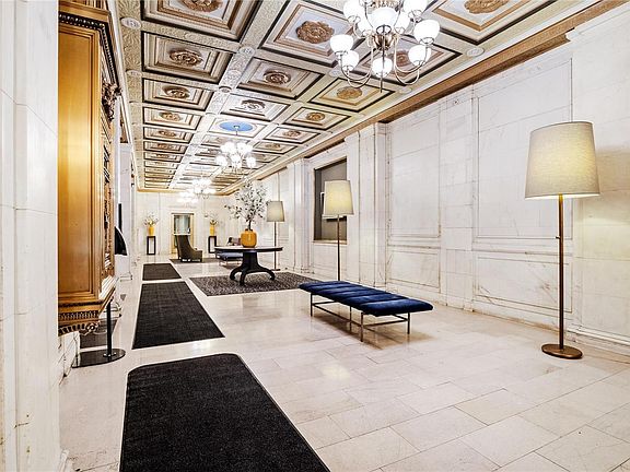 3rd image of 314 N Broadway Ave #1405