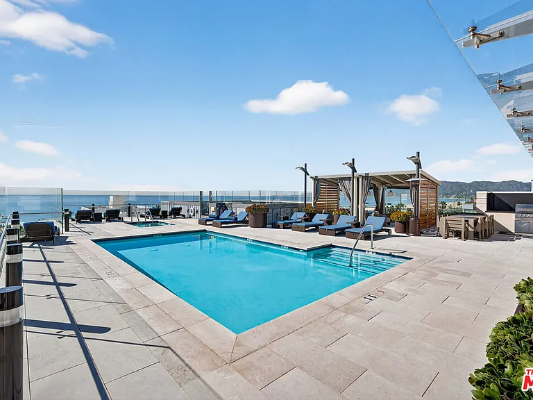 1755 Ocean Ave #702 — Photo 38