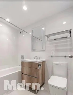 Rented by Mdrn Residential | media 34