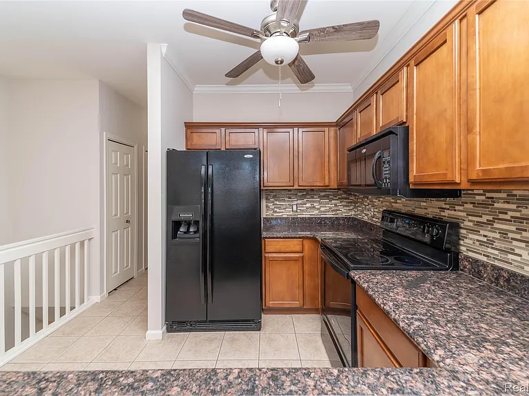 5143 Parsley Dr — Photo 10