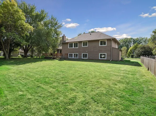 4160 Polaris Ln N, Plymouth, MN 55446