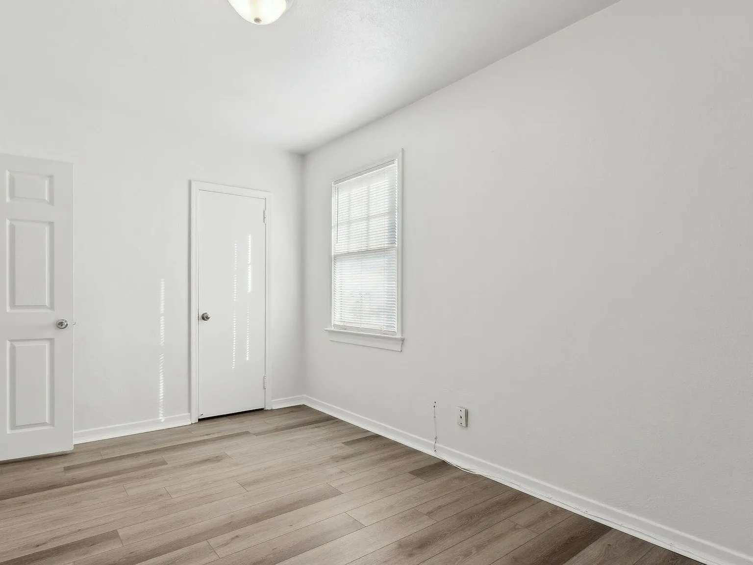3 bed, 1324 sqft, $1,340 — Photo 4
