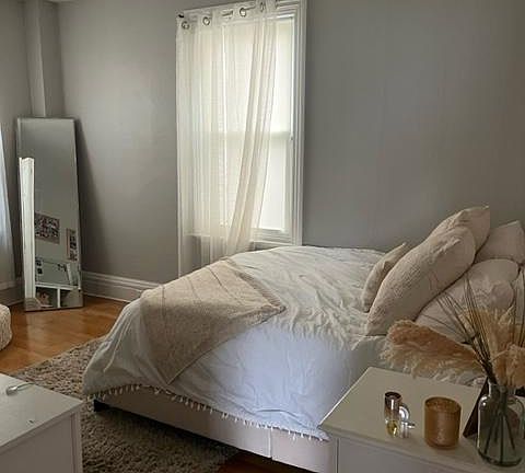 4th image of 74 Bedford St #2