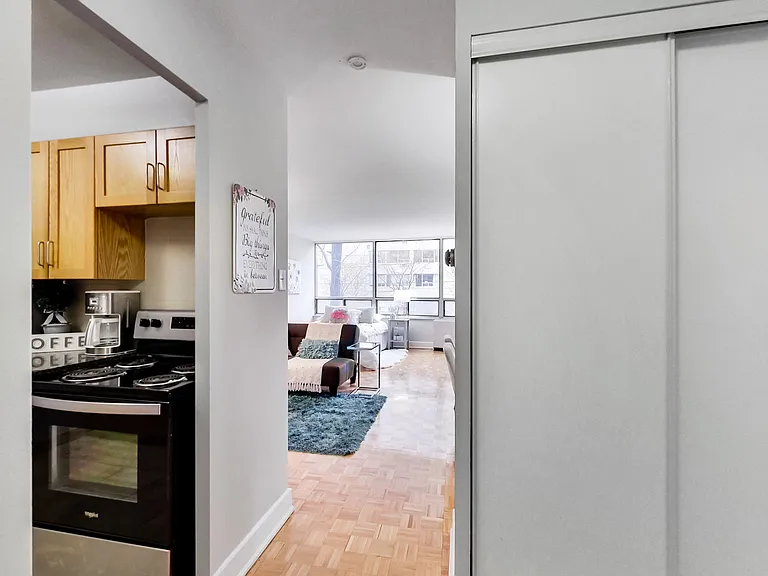 660 Briar Hill Ave #103 — Photo 16