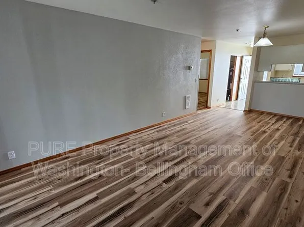 2715 W Maplewood Ave APT 222, Bellingham, WA 98225