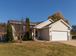5815 Baron Ln NW, Rochester, MN 55901