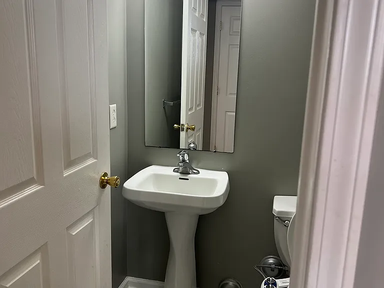 13 Topeka Ct — Photo 29