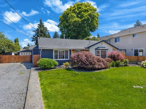 6211 W Magnolia Ave, Everett, WA 98203