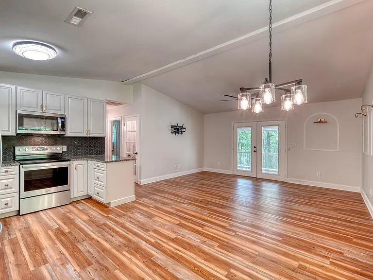 45 Mountain Stream Rd — Photo 5