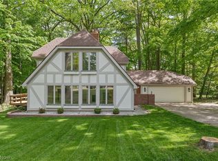 6165 Grandridge Pointe Dr, Painesville, OH 44077
