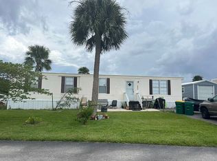 2033 Mobiland Dr, Melbourne, FL 32935