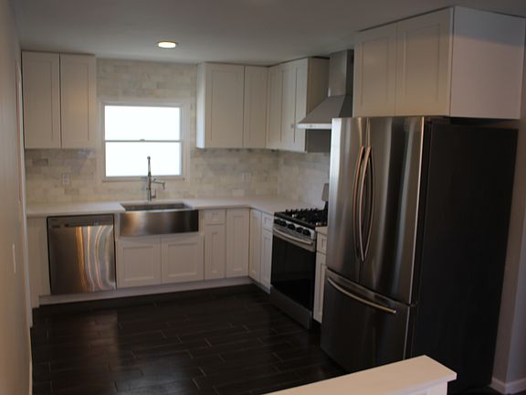 5th image of 138 Retford Ave