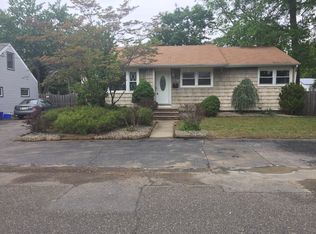 21 Spruce St, Spotswood, NJ