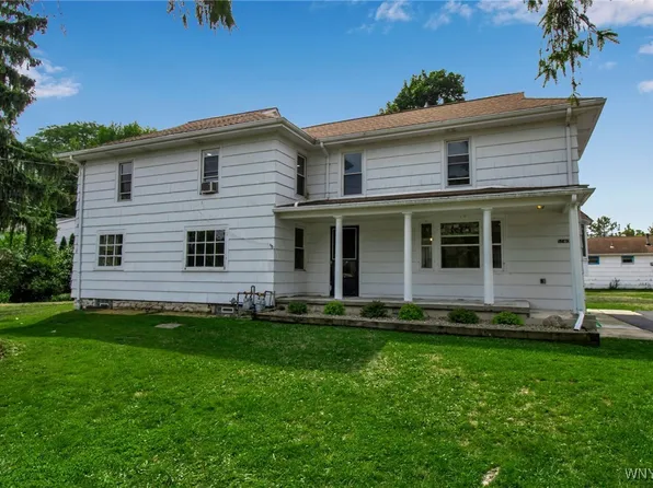 5140 Kraus Rd, Clarence, NY 14031