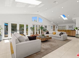 14236 Margate St, Van Nuys, CA 91401