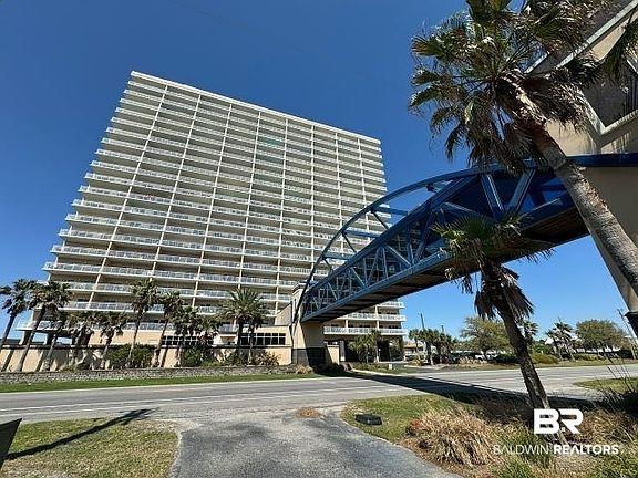 3rd image of 1010 Beach Blvd #1304