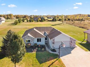 19226 Griffin Rd, Huntertown, IN 46748