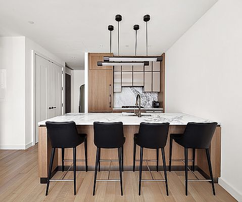 4th image of 515 18th St #211