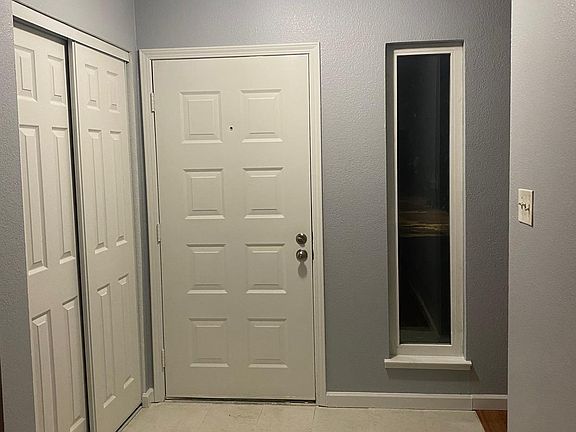 3rd image of 7270 Dinsmore Way