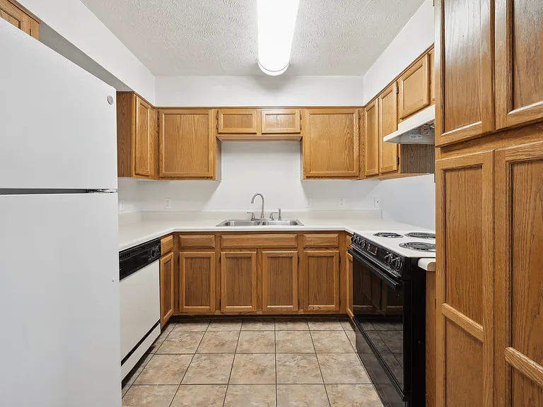 Patriot Point Apartment Homes — Photo 58