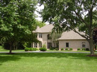 22 Timber Ridge Dr, Yorkville, IL 60560