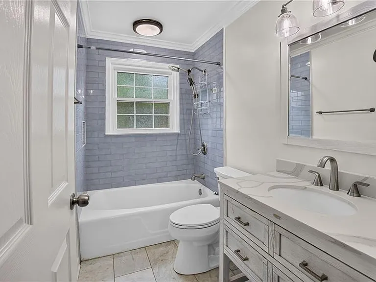 2982 Northbrook Dr — Photo 7