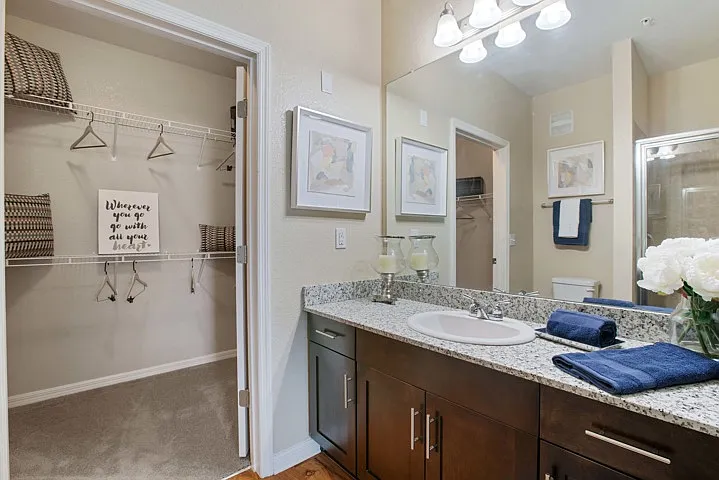 Integra Lakes — Photo 9
