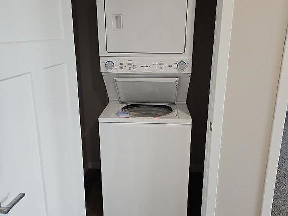 4th image of 400 2nd St SW #308