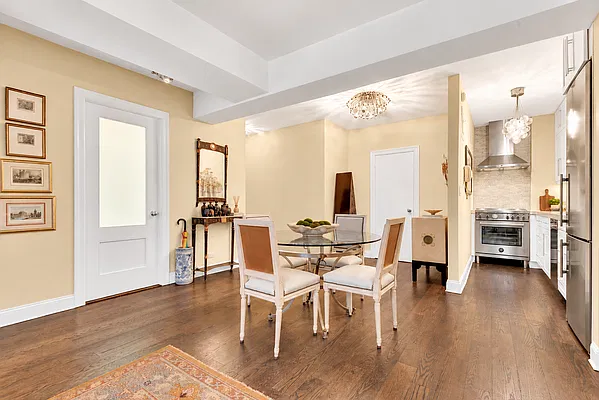 Living room, photo 4