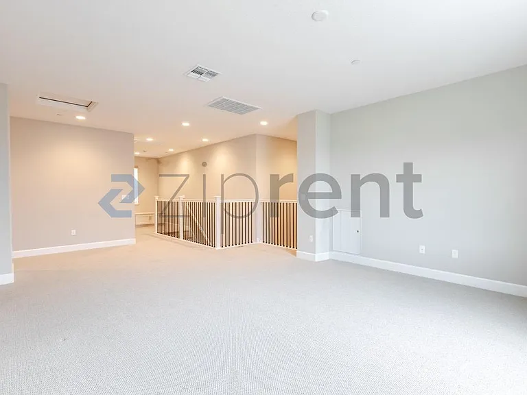 2776 Elderberry St — Photo 35