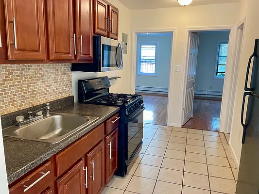 Rented by Winzone Realty Inc | media 17