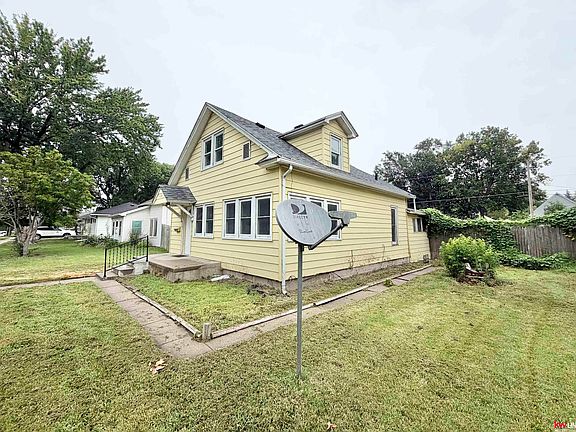 3rd image of 4108 N 58th St