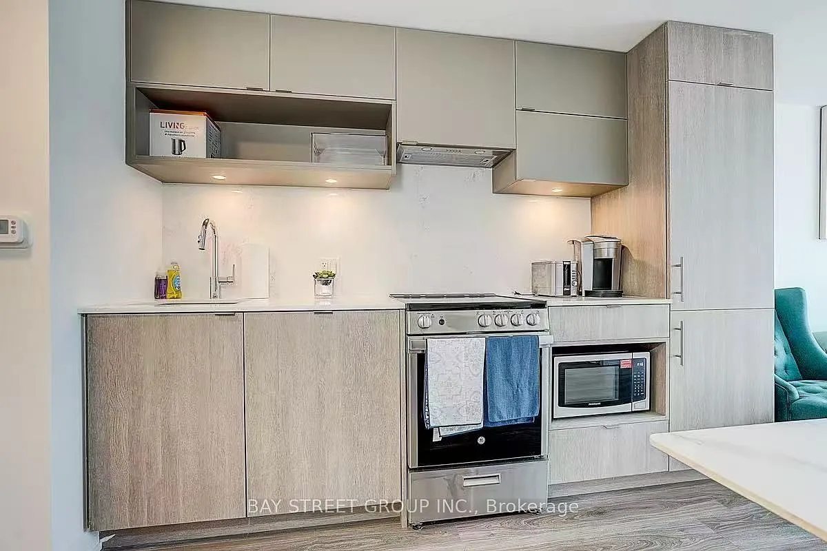 3 bed, $3,350 — Photo 4