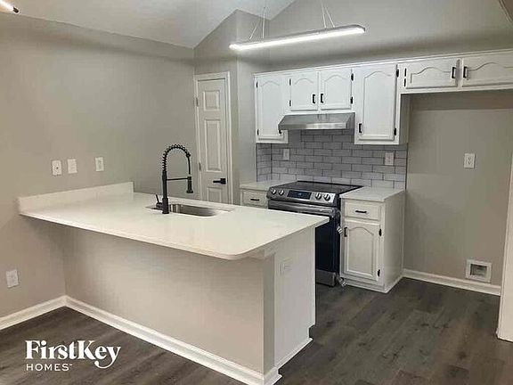 4th image of 7048 Brady Hill Dr
