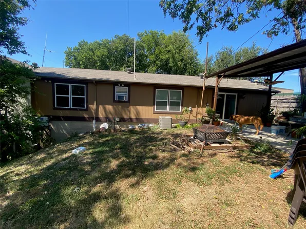 911 Rumfield Rd, White Settlement, TX 76108