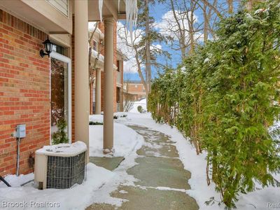 41 N Squirrel Rd, Auburn Hills, MI, 48326