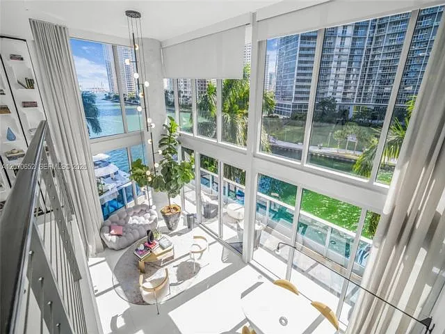 2 bed, 3.0 bath, 1489 sqft, $11,000 — Photo 1