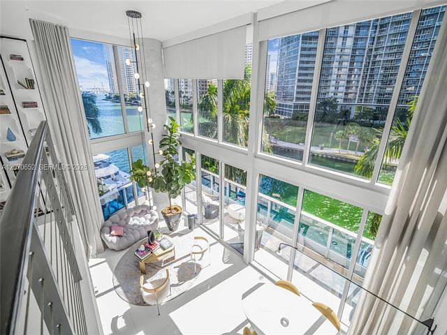 1st image of 200 Biscayne Boulevard Way APT 309