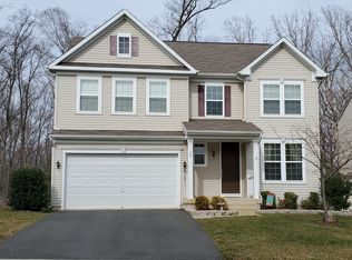 28 Daffodil Ln, Stafford, VA 22554