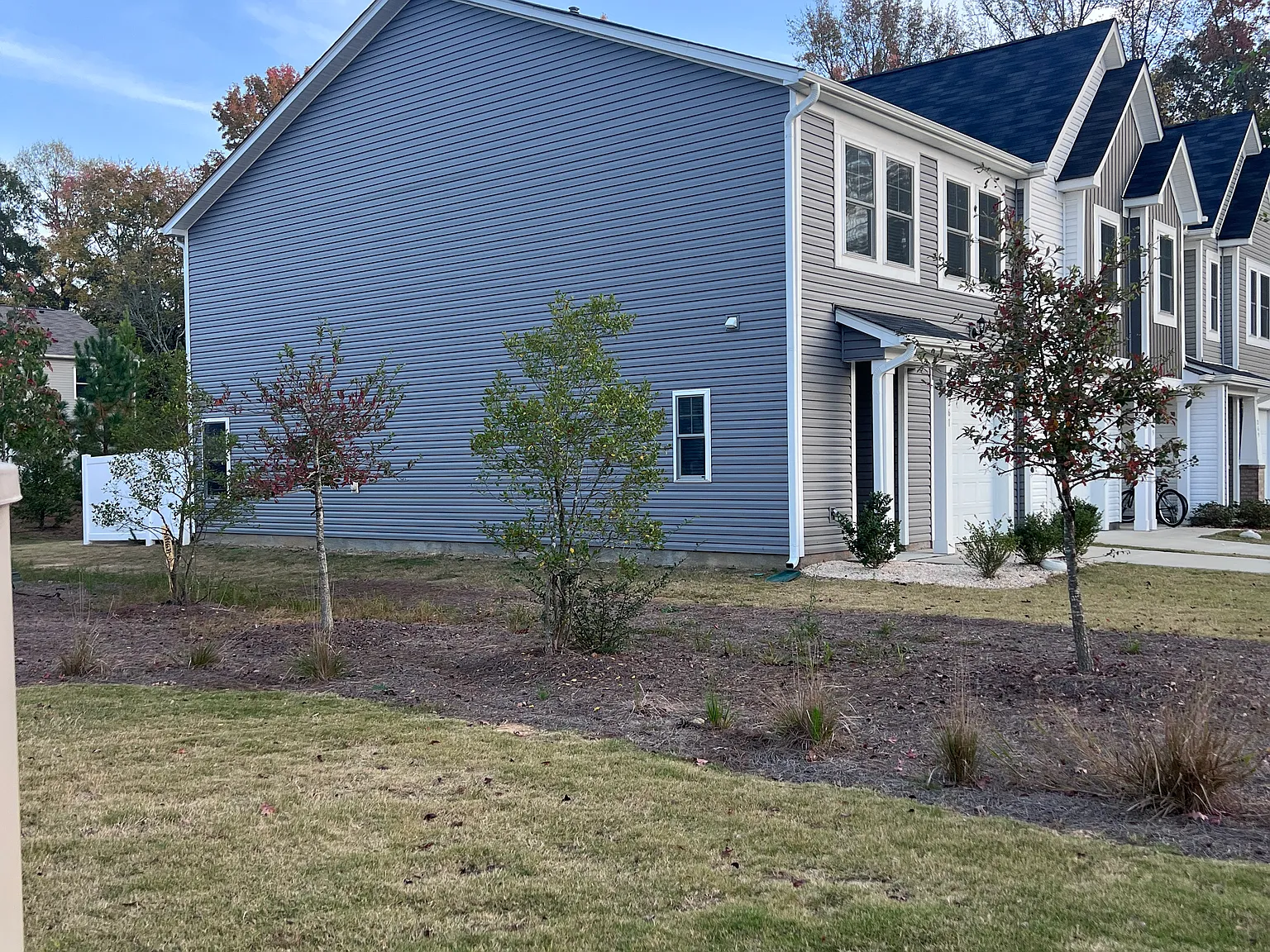 184afl — Photo 1
