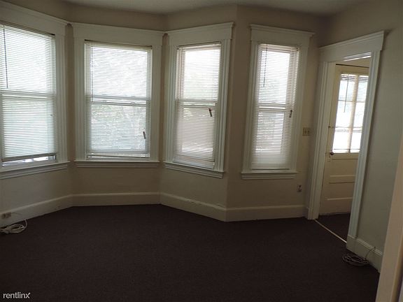 Howard Avenue (4)