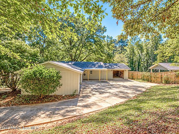 4th image of 206 Brookside Dr
