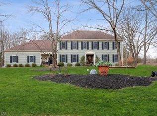 3 Glenmont Rd, Whitehouse Station, NJ 08889