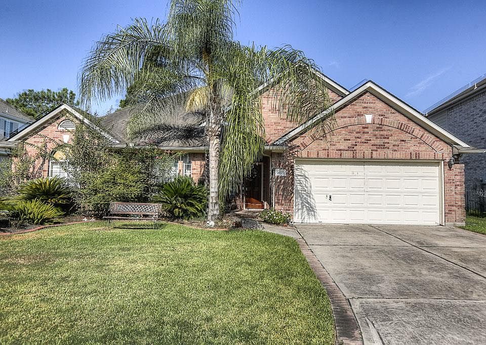 1st image of 18327 Marlin Waters Dr