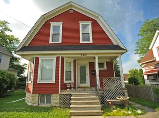 121 Hickory St, New Lenox, IL 60451