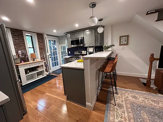 Rented by JB Mac Real Estate Inc. | media 20