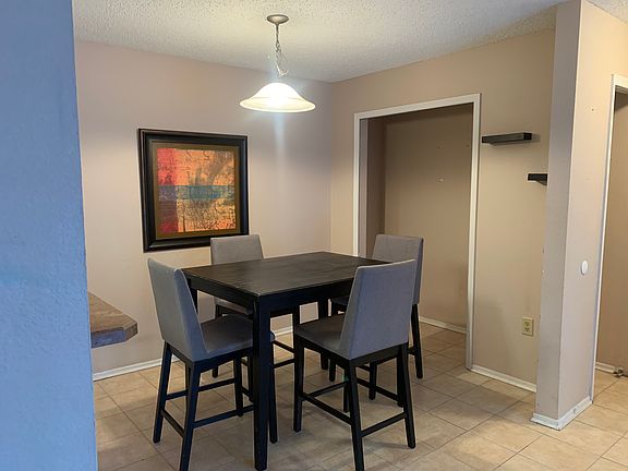 5th image of 3705 SW 27th St APT 321